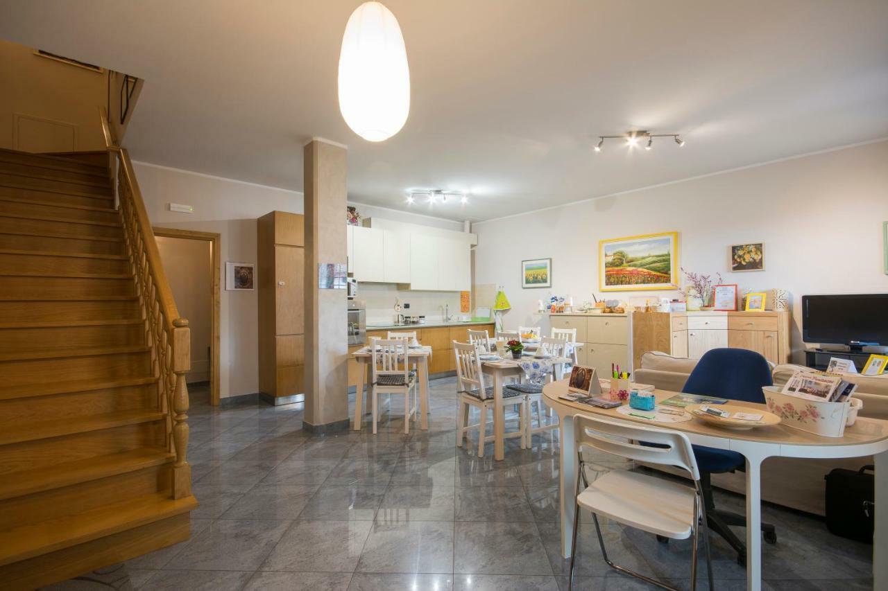 Bed & Breakfast Profumo D'Estate Agliana Exterior photo