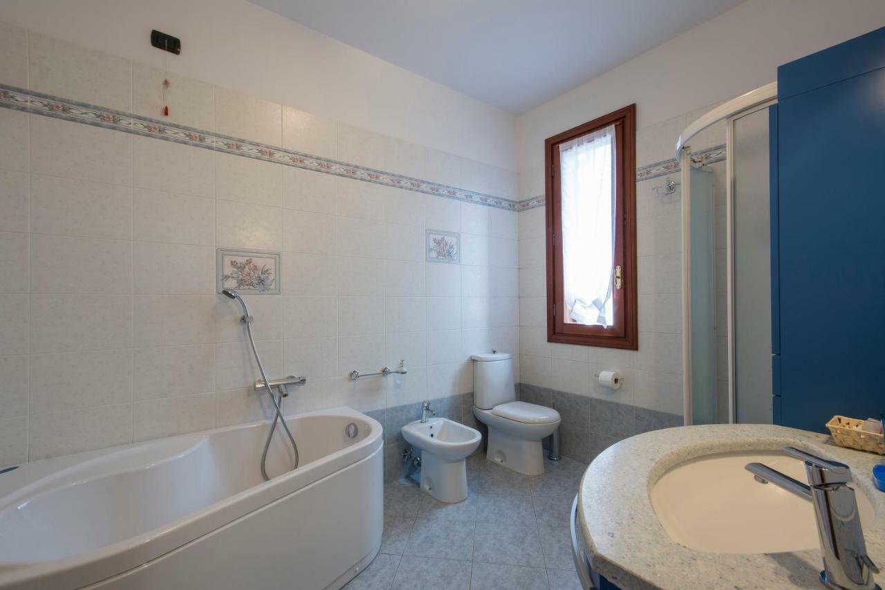 Bed & Breakfast Profumo D'Estate Agliana Exterior photo