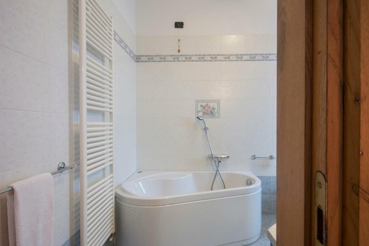 Bed & Breakfast Profumo D'Estate Agliana Exterior photo