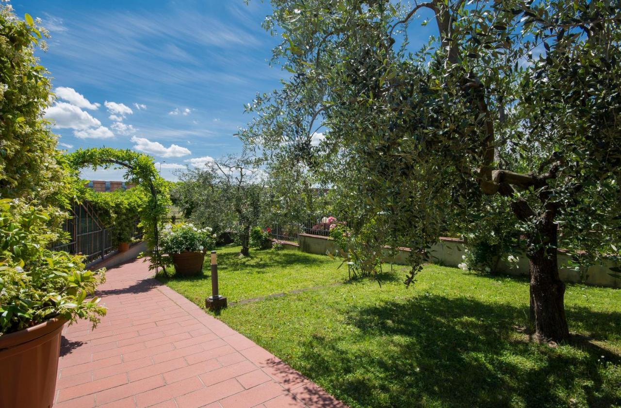 Bed & Breakfast Profumo D'Estate Agliana Exterior photo