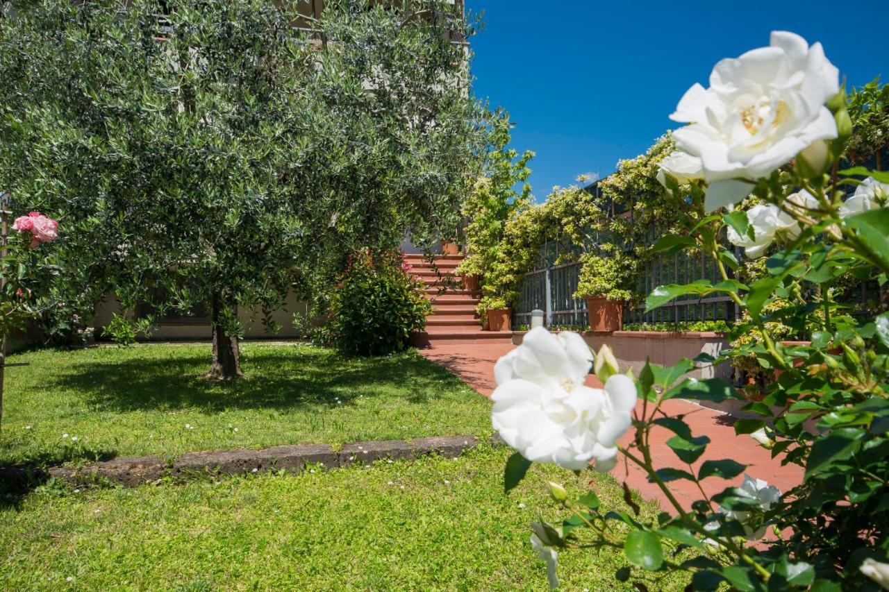 Bed & Breakfast Profumo D'Estate Agliana Exterior photo